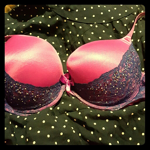 Very sexy Victoria Secret pushup bra