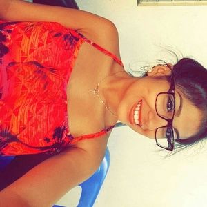 Meet your Posher, Jasmine