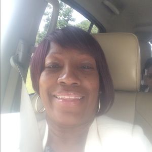 Meet your Posher, Deborah