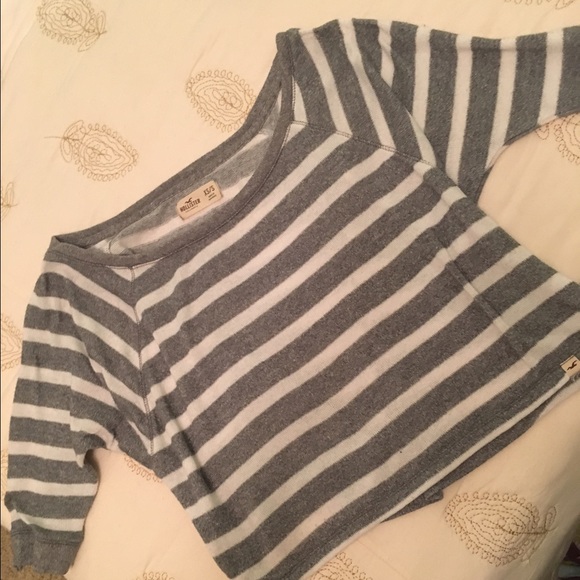 Hollister sweater