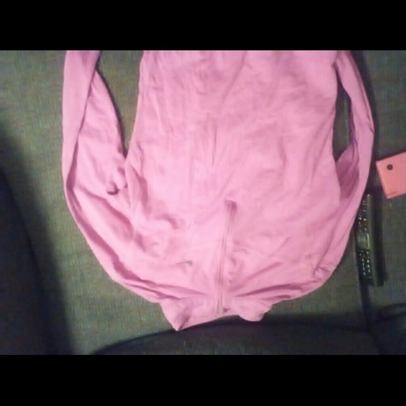 Nike sweater(workout) - Picture 1 of 3
