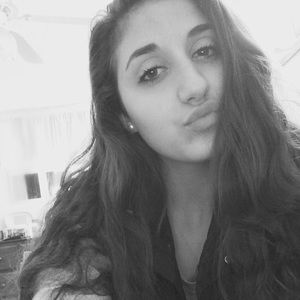 Meet your Posher, Nicolina