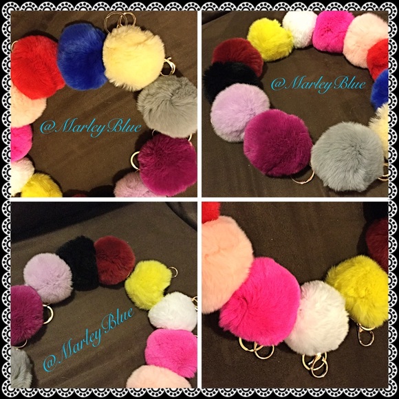 Genuine Rex Rabbit Fur Pom Pom Keychain - Picture 4 of 4