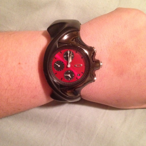 Oakley 10-bar hydrographic watch