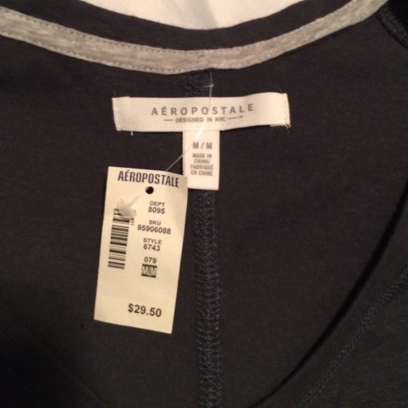 AERO Vneck 5 button NY glitter baseball style - Picture 2 of 4