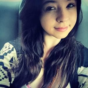 Meet your Posher, Lily