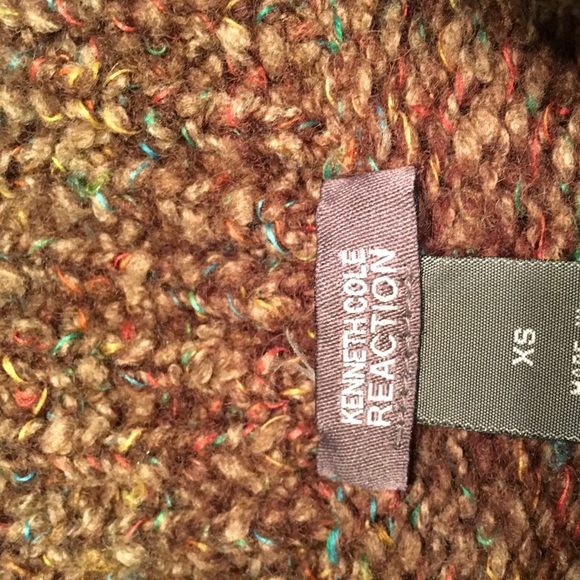 SOLD in BNDL Kenneth Cole Reaction Sweater - Picture 4 of 4