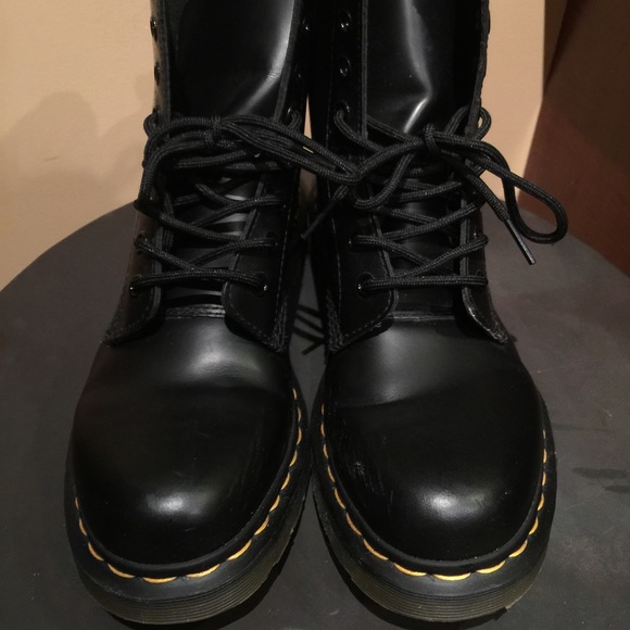 Dr. Marten 1460 Classic Smooth Boots Combat 8