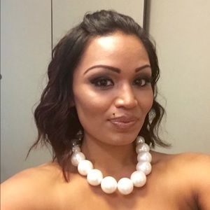 Meet your Posher, Nina