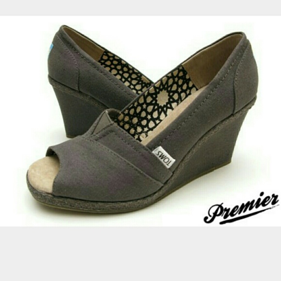 Gray Toms Wedges