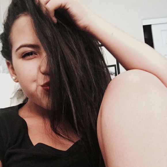 Meet your Posher, Lorena