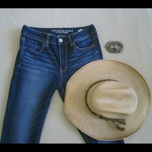 American Eagle Outfitters Hi-Rise Jegging