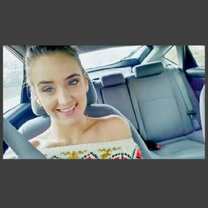 Meet your Posher, Kelli