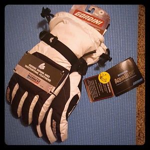 NWT Goose down and waterfowl feathers gloves