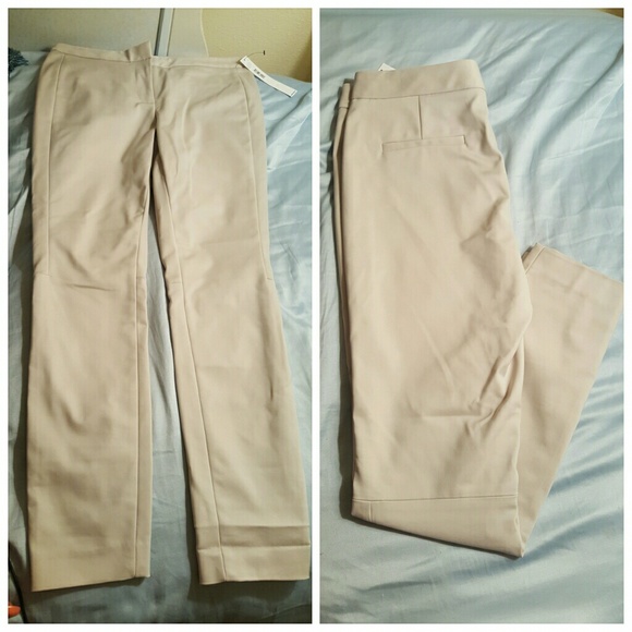 DKNY Extremely nice Khaki pants