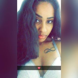 Meet your Posher, Holli