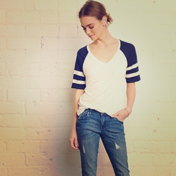 Forever 21 Tops - 🎉❤️2X HP❤️🎉 Forever 21 varsity shirt sz M EUC