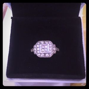 14K White Gold Diamond Ring💍 SZ 6