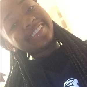 Meet your Posher, Aminah