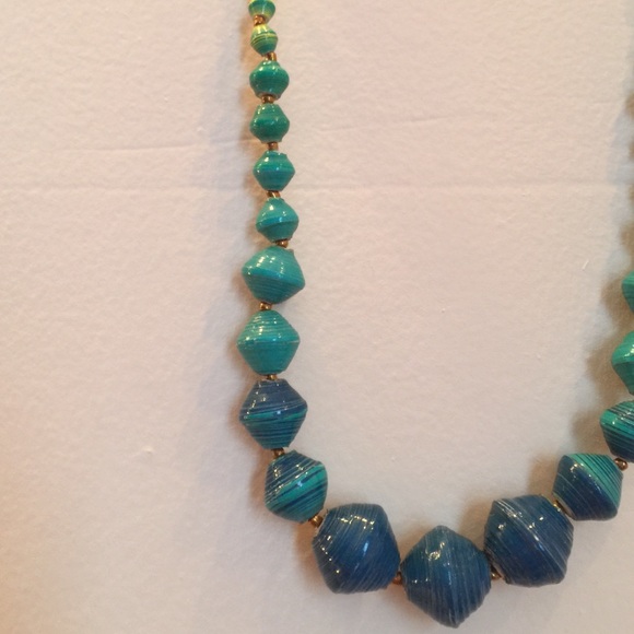31 Bits | blue ombré beaded necklace | 5/11/2016