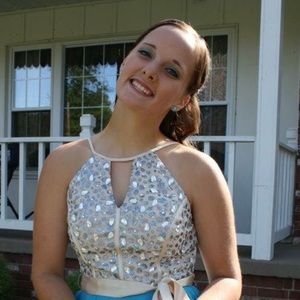 Meet your Posher, Jasmine