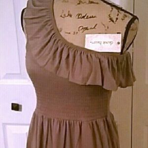 NWT HP Derek Heart Mocha Off Shoulder Dress