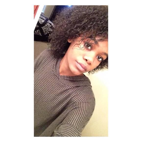 Meet your Posher, Niyae