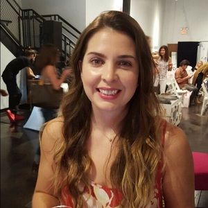 Meet your Posher, Whitney