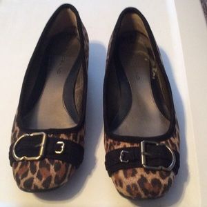 Leopard flats