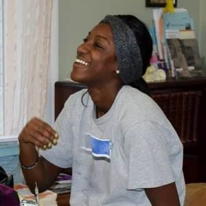 Meet your Posher, Akua