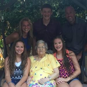 Meet your Posher, Leeanne