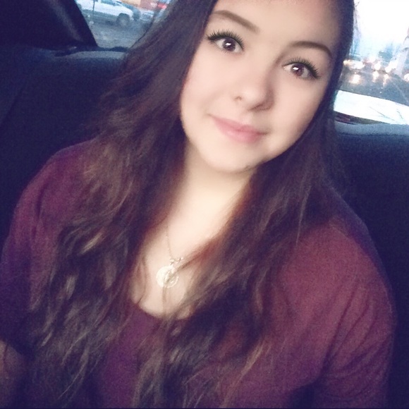 Meet your Posher, Audey - Picture 1 of 1