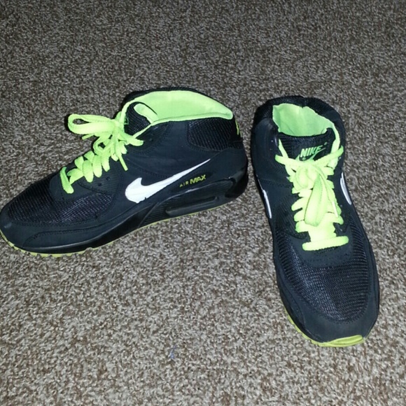 Sneakers by Nike Airmax