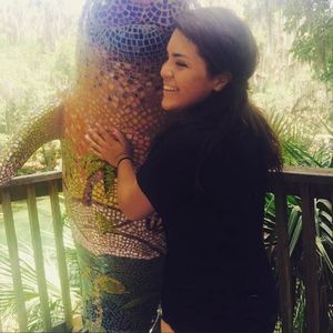 Meet your Posher, Gabriela