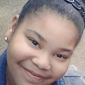 Meet your Posher, Rebekah