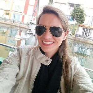 Meet your Posher, Suzette