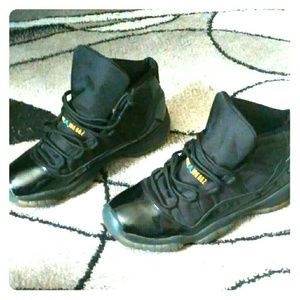 Jordan's 11's  gamma blue