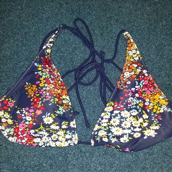 American Eagle bikini top