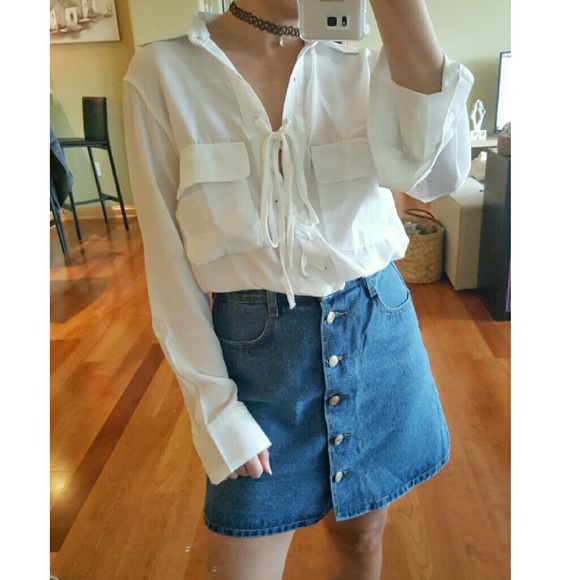 ๐ผ White Chiffon Lace-up Blouse ๐ผ - Picture 5 of 5