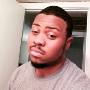 Meet your Posher, Emmanuel