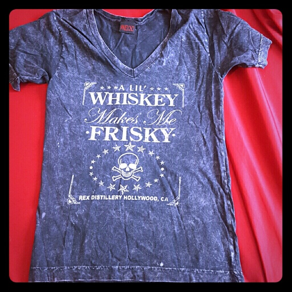 Tee shirt