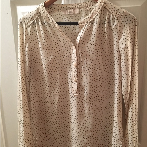 Split-Neck No Collar Blouse