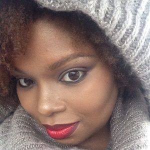 Meet your Posher, Alece