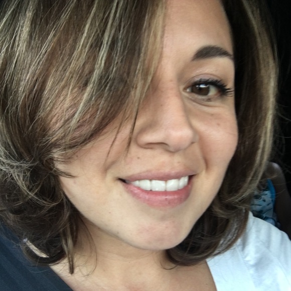 Meet your Posher, Eva