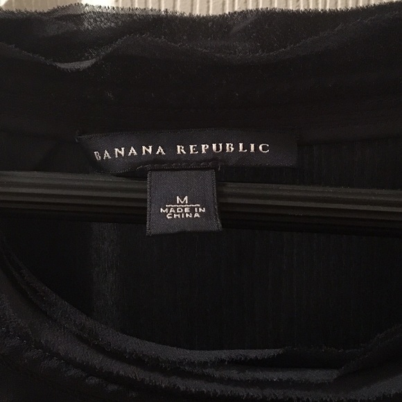 Short-Sleeve Blouse with Pocket - Picture 4 of 4