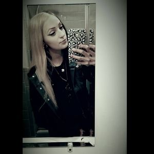 Meet your Posher, Krista