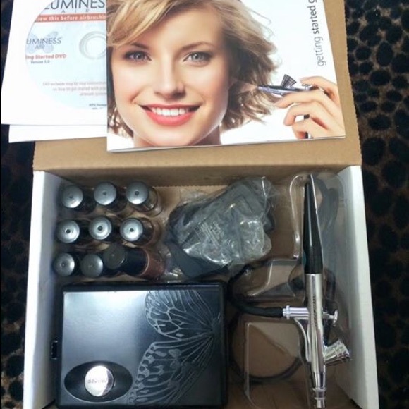 Luminess Air brush foundation kit
