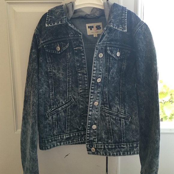 Jean Jacket with hood