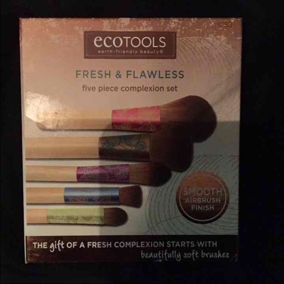 Makeup brushes - Picture 3 of 3