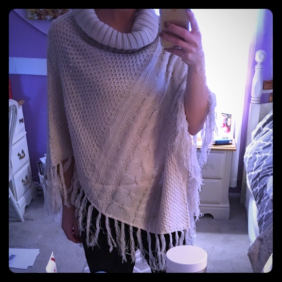 Sweaters - Beautiful beige sweater